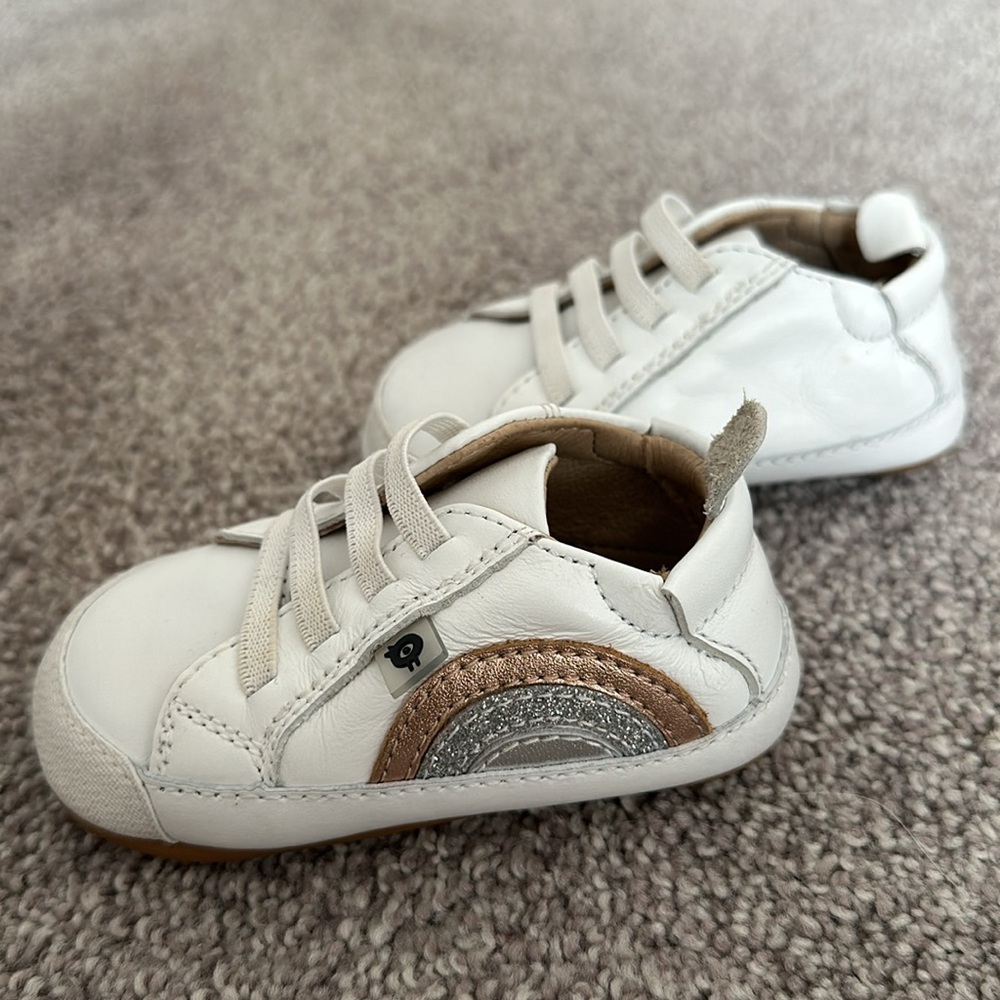 Unworn New Old soles First Walkers leather with metallic rainbow 6-9months